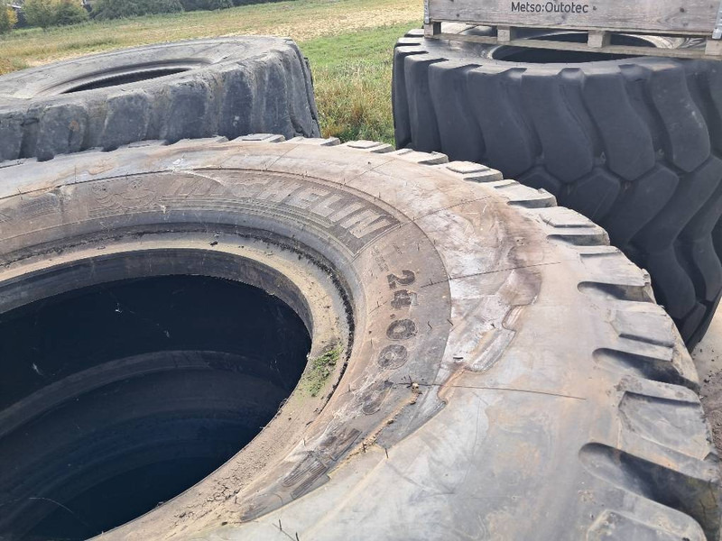 Michelin Xtra Load Grip 24.00R35 - Roda/ Ban untuk Peralatan konstruksi: gambar 3 Michelin Xtra Load Grip 24.00R35 - Roda/ Ban untuk Peralatan konstruksi: gambar 3