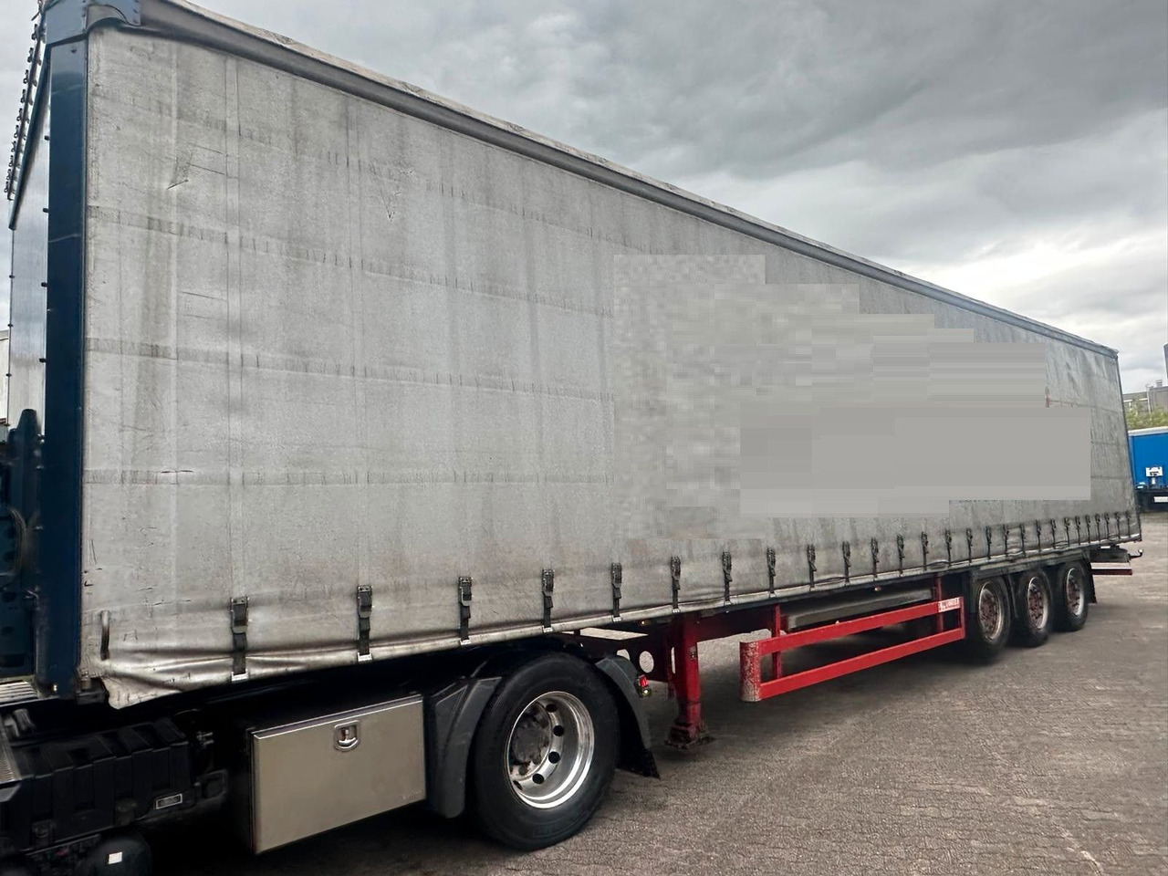 Krone SDP27 Profiliner Edscher XL , SAF Scheibenbre - Semi-trailer dengan terpal samping: gambar 4 Krone SDP27 Profiliner Edscher XL , SAF Scheibenbre - Semi-trailer dengan terpal samping: gambar 4