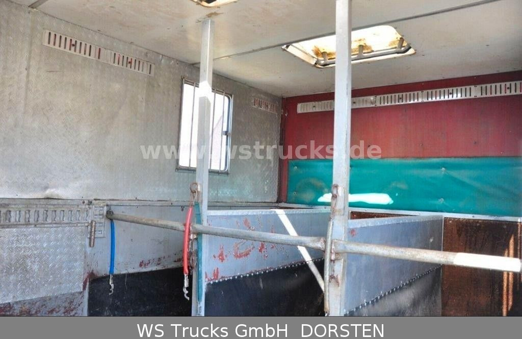 Mercedes-Benz 1224 EURO. 3 - Truk pengangkut kuda: gambar 2 Mercedes-Benz 1224 EURO. 3 - Truk pengangkut kuda: gambar 2