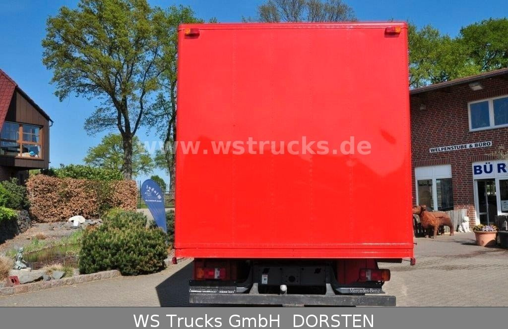 Mercedes-Benz 1224 EURO. 3 - Truk pengangkut kuda: gambar 4 Mercedes-Benz 1224 EURO. 3 - Truk pengangkut kuda: gambar 4
