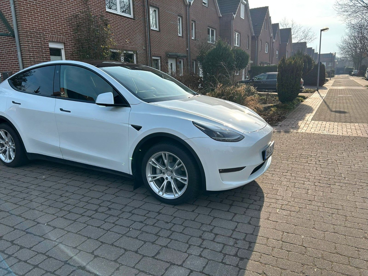 Tesla Model Y Hinterradantrieb RWD - Mobil sedan: gambar 5 Tesla Model Y Hinterradantrieb RWD - Mobil sedan: gambar 5