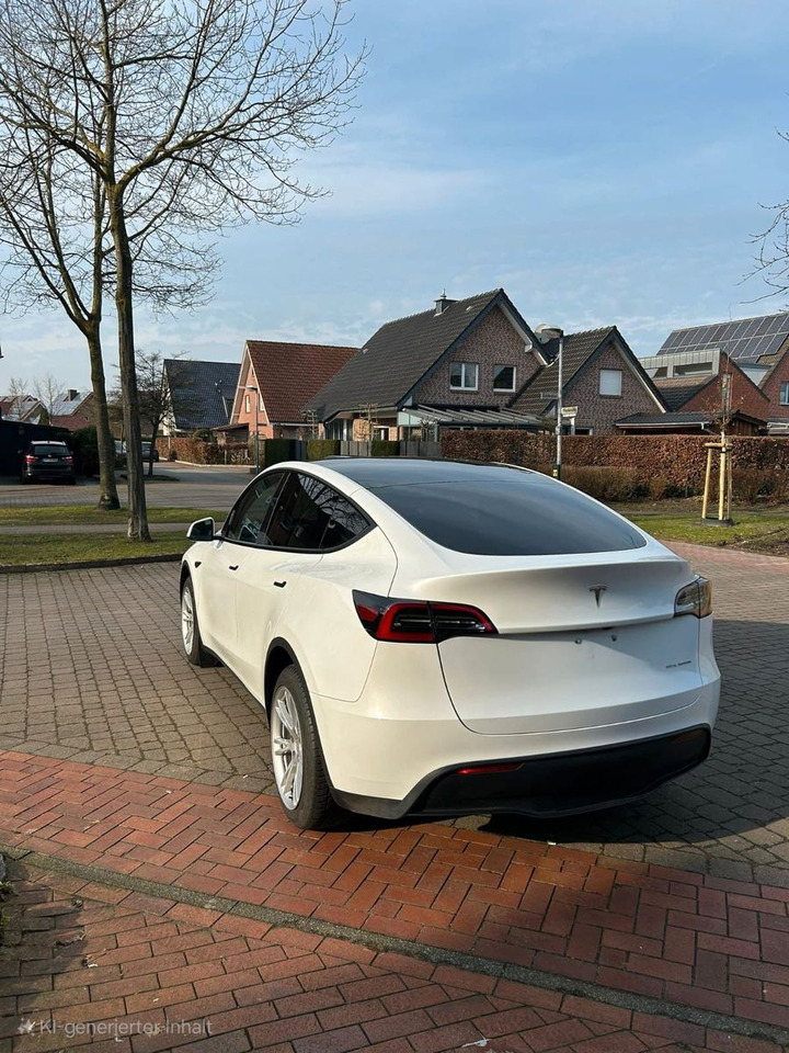Tesla Model Y Long Range Dual AWD - Mobil sedan: gambar 3 Tesla Model Y Long Range Dual AWD - Mobil sedan: gambar 3