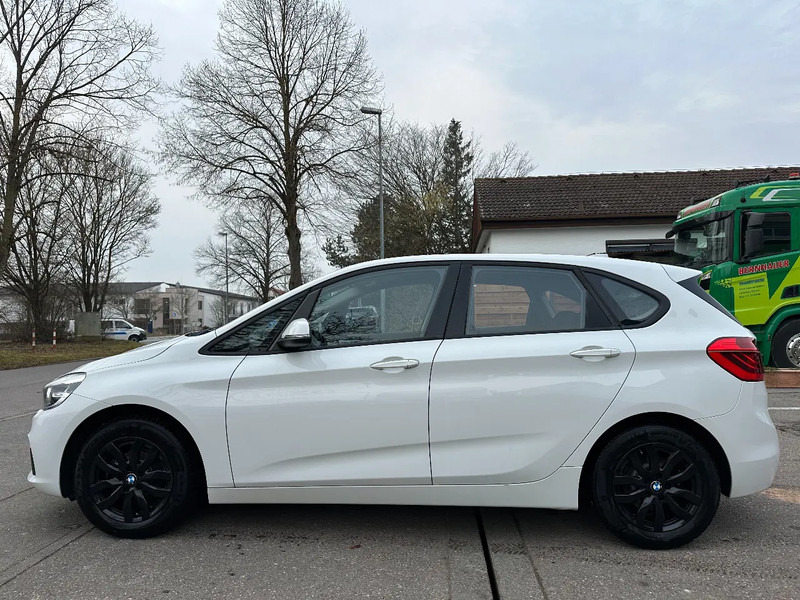 BMW 2 Serie 216i Active Tourer*1.Hd.*unfallfrei*NAVI*Klima*Schalter - Mobil sedan: gambar 2 BMW 2 Serie 216i Active Tourer*1.Hd.*unfallfrei*NAVI*Klima*Schalter - Mobil sedan: gambar 2