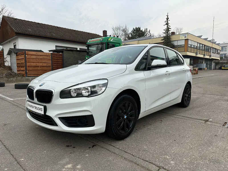 BMW 2 Serie 216i Active Tourer*1.Hd.*unfallfrei*NAVI*Klima*Schalter - Mobil sedan: gambar 1 BMW 2 Serie 216i Active Tourer*1.Hd.*unfallfrei*NAVI*Klima*Schalter - Mobil sedan: gambar 1