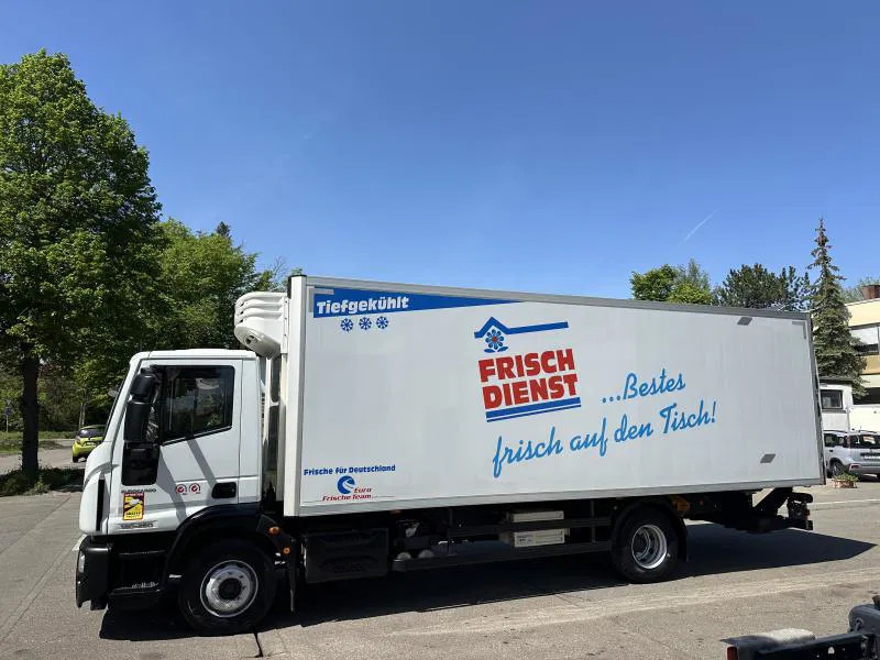 Iveco Tiefkühl Mitsubishi TDJ 300 Klima Tiefkühl Mitsubishi TDJ 300 Klima - Truk berpendingin: gambar 2 Iveco Tiefkühl Mitsubishi TDJ 300 Klima Tiefkühl Mitsubishi TDJ 300 Klima - Truk berpendingin: gambar 2