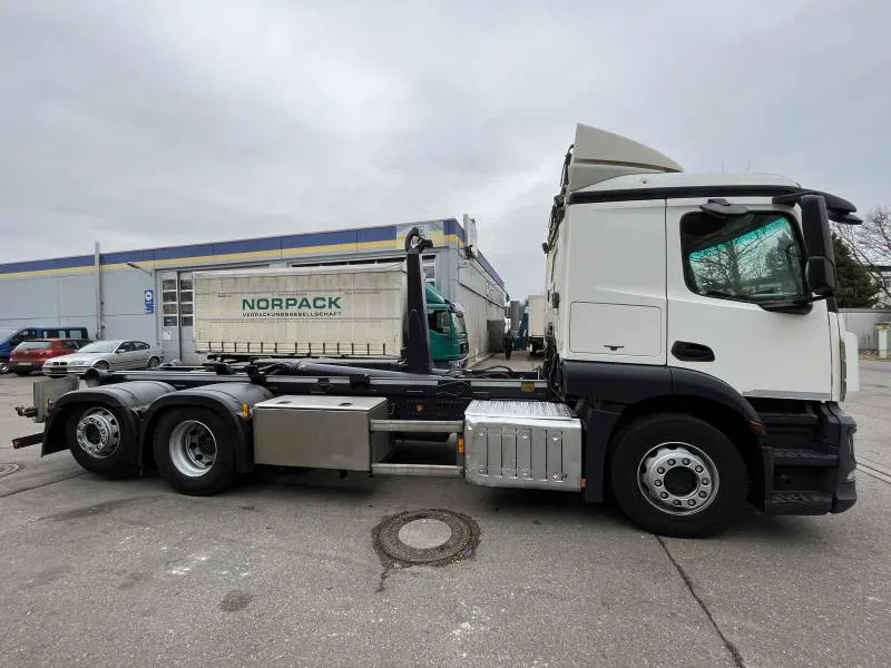 Mercedes-Benz Actros 2543 BL 6x2 Abroller - Hook lift: gambar 5 Mercedes-Benz Actros 2543 BL 6x2 Abroller - Hook lift: gambar 5