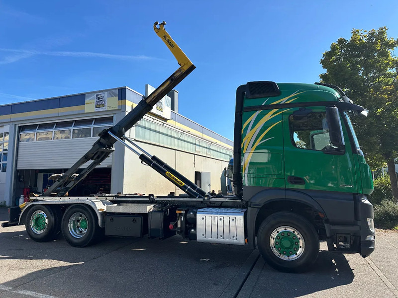 Mercedes-Benz Arocs 2551 6X4*HAD*Abroller *Palfinger*Euro6D*Intarder - Hook lift: gambar 2 Mercedes-Benz Arocs 2551 6X4*HAD*Abroller *Palfinger*Euro6D*Intarder - Hook lift: gambar 2