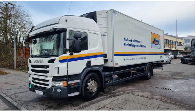 Scania P360 4X2 Fleisch Rohrbahnen Carrier Vector 1550 - Truk berpendingin: gambar 1 Scania P360 4X2 Fleisch Rohrbahnen Carrier Vector 1550 - Truk berpendingin: gambar 1