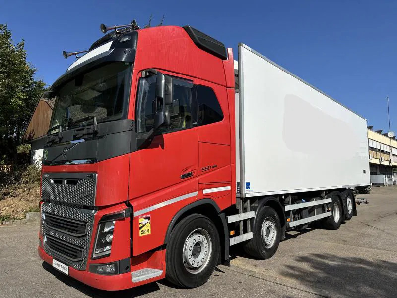 Volvo FH 16 550XL*8x2*Tief Kühlkoffer*ThermoKing*LBW - Truk berpendingin: gambar 1 Volvo FH 16 550XL*8x2*Tief Kühlkoffer*ThermoKing*LBW - Truk berpendingin: gambar 1