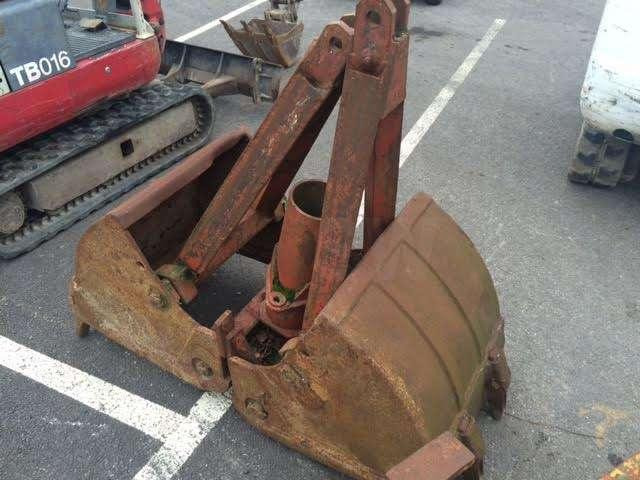 CASE 600mm - ejecteurs - Grapple: gambar 1 CASE 600mm - ejecteurs - Grapple: gambar 1