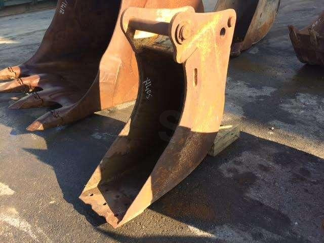 CATERPILLAR 290mm - Type Tractopelle - Ember ekskavator: gambar 1 CATERPILLAR 290mm - Type Tractopelle - Ember ekskavator: gambar 1