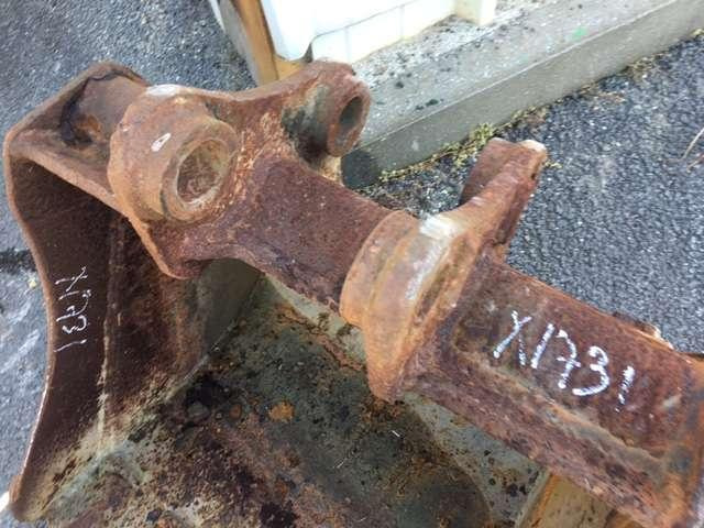 VOLVO EC 35 - Axes 40mm - 560mm - Ember ekskavator: gambar 2 VOLVO EC 35 - Axes 40mm - 560mm - Ember ekskavator: gambar 2