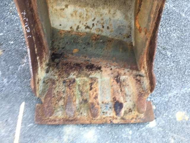 VOLVO EC 35 - Axes 40mm - 560mm - Ember ekskavator: gambar 3 VOLVO EC 35 - Axes 40mm - 560mm - Ember ekskavator: gambar 3