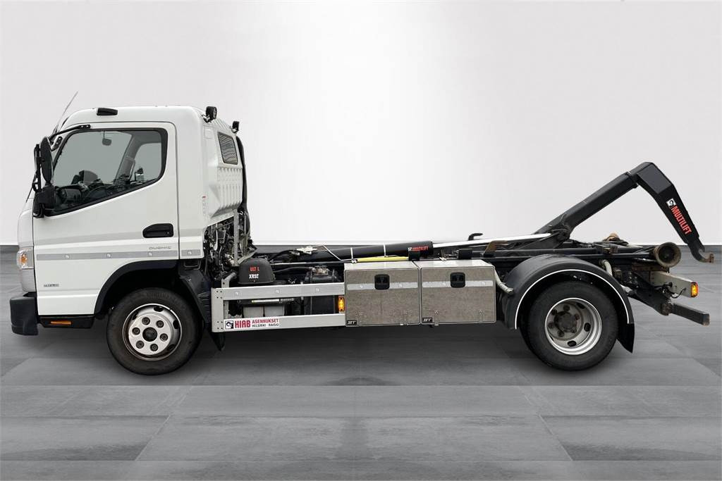 Fuso Canter 9C18 - Hook lift: gambar 5 Fuso Canter 9C18 - Hook lift: gambar 5