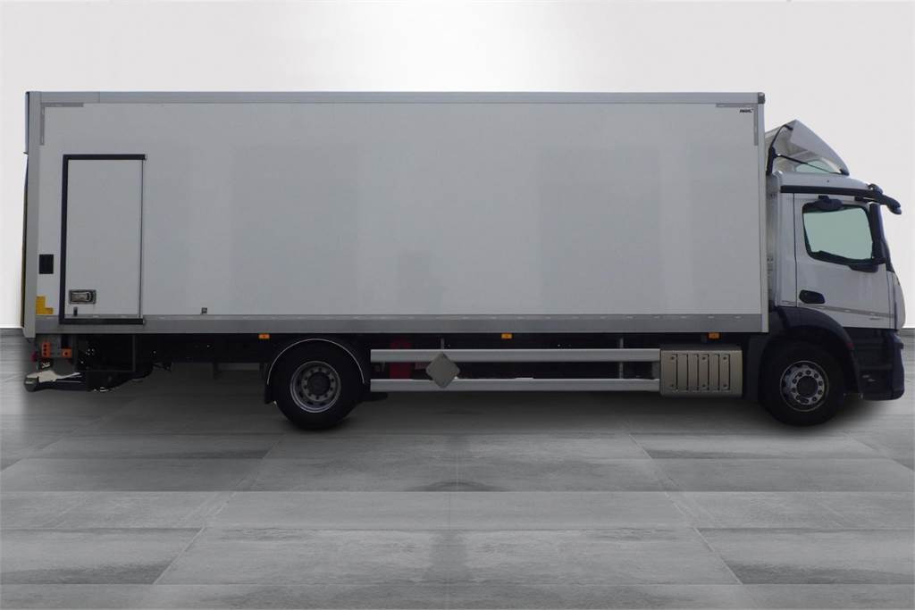 Mercedes-Benz ACTROS 5 SM 1827 L Ksa-kori + PL - Truk isotermal: gambar 4 Mercedes-Benz ACTROS 5 SM 1827 L Ksa-kori + PL - Truk isotermal: gambar 4