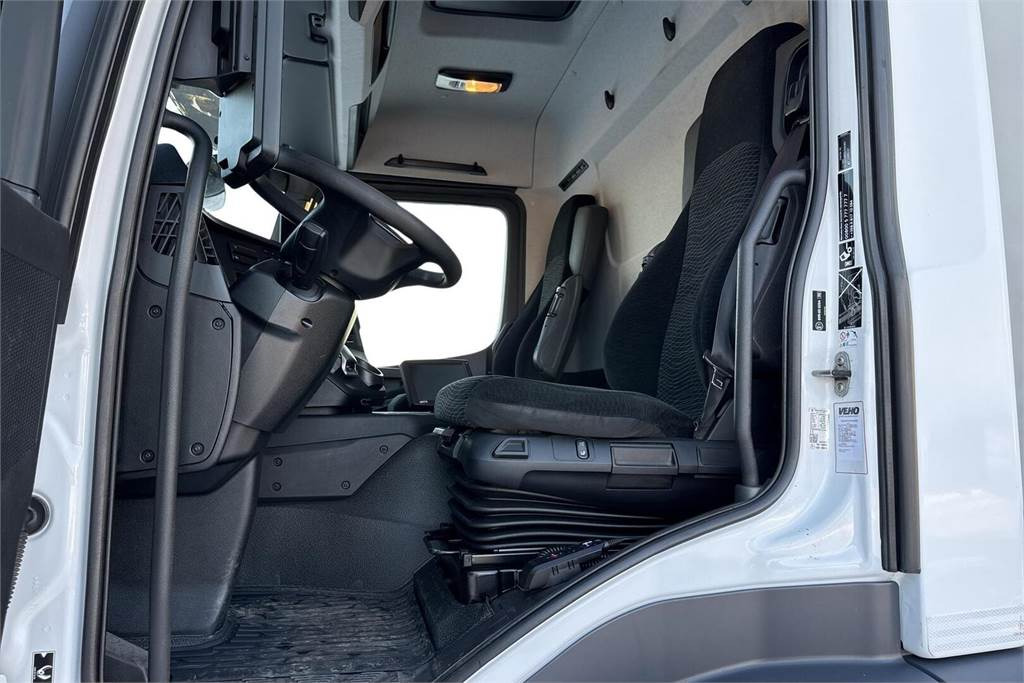 Leasing  Mercedes-Benz Actros 1830L 5 SM FRC 2-lämpö(atp10/2025) Mercedes-Benz Actros 1830L 5 SM FRC 2-lämpö(atp10/2025): gambar 14