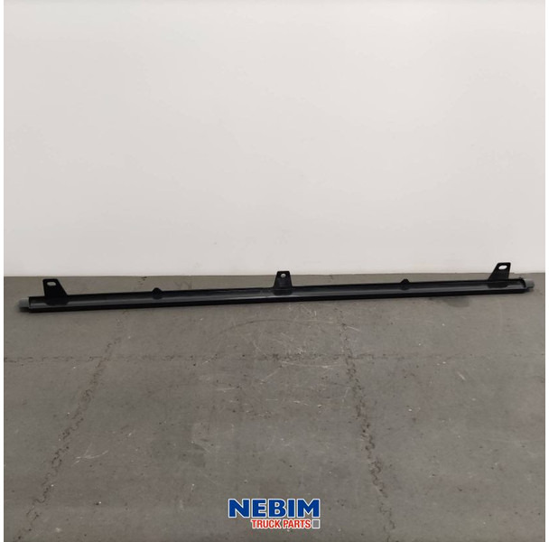 Volvo Volvo - 21495267 - Bumperspoiler FH4 / FM4 midden - Suku cadang untuk Truk: gambar 2 Volvo Volvo - 21495267 - Bumperspoiler FH4 / FM4 midden - Suku cadang untuk Truk: gambar 2