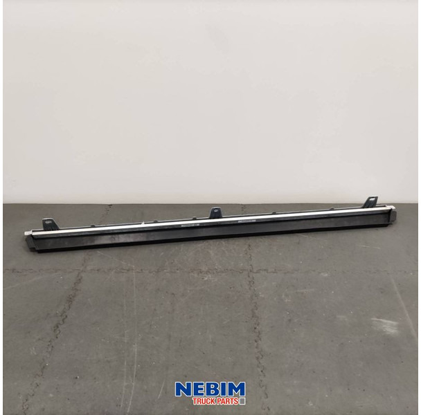 Volvo Volvo - 84173254 - Bumperspoiler midden - Suku cadang untuk Truk: gambar 2 Volvo Volvo - 84173254 - Bumperspoiler midden - Suku cadang untuk Truk: gambar 2