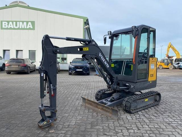 Volvo EC 20 E MIETE / RENTAL (12002071) - Ekskavator mini: gambar 1 Volvo EC 20 E MIETE / RENTAL (12002071) - Ekskavator mini: gambar 1