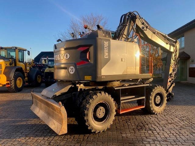 Volvo EWR 170 E MIETE / RENTAL (12005642) - Ekskavator roda: gambar 5 Volvo EWR 170 E MIETE / RENTAL (12005642) - Ekskavator roda: gambar 5