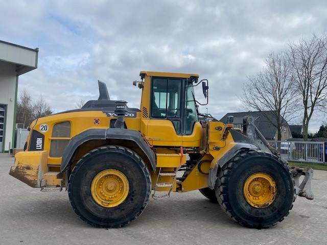 Volvo L 120 H AT-Motor bei 7.832 h (12005333) - Wheel loader: gambar 5 Volvo L 120 H AT-Motor bei 7.832 h (12005333) - Wheel loader: gambar 5