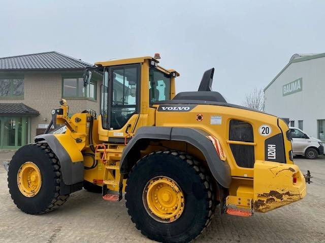 Volvo L 120 H MIETE / RENTAL (12000892) - Wheel loader: gambar 3 Volvo L 120 H MIETE / RENTAL (12000892) - Wheel loader: gambar 3