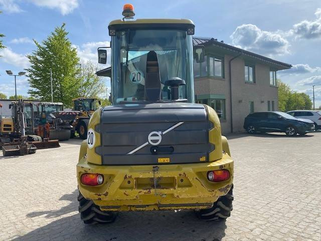 Volvo L 35 G MIETE / RENTAL (12002209) - Wheel loader: gambar 3 Volvo L 35 G MIETE / RENTAL (12002209) - Wheel loader: gambar 3