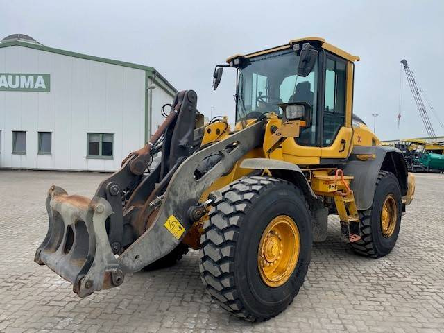Volvo L 90 H MIETE / RENTAL (12005310) - Wheel loader: gambar 1 Volvo L 90 H MIETE / RENTAL (12005310) - Wheel loader: gambar 1