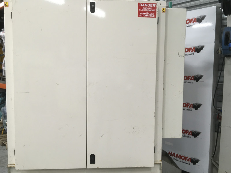 Lombardini LDW 1204 GENERATOR 31.5 KVA USED - Genset: gambar 3 Lombardini LDW 1204 GENERATOR 31.5 KVA USED - Genset: gambar 3