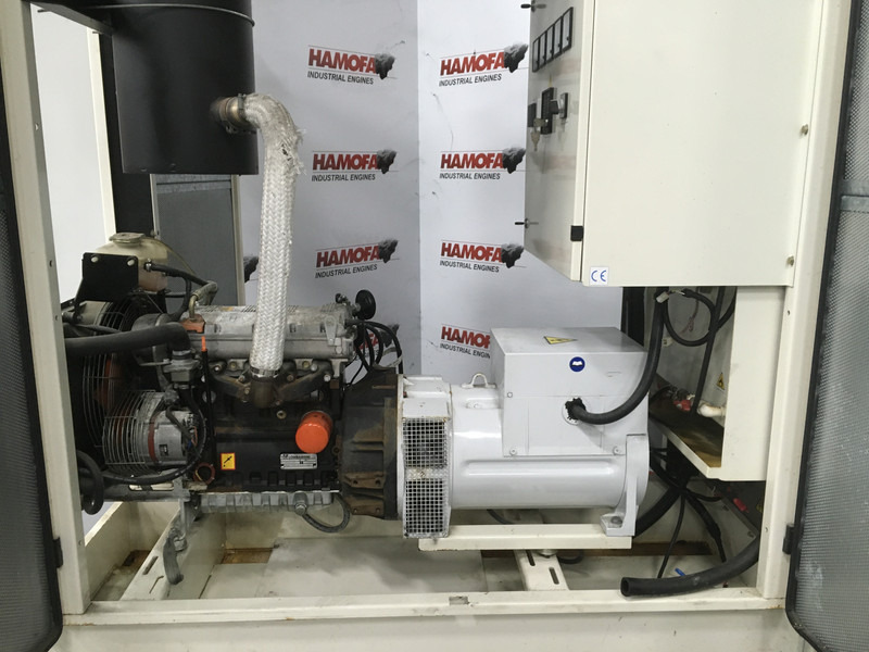 Lombardini LDW 1204 GENERATOR 31.5 KVA USED - Genset: gambar 1 Lombardini LDW 1204 GENERATOR 31.5 KVA USED - Genset: gambar 1