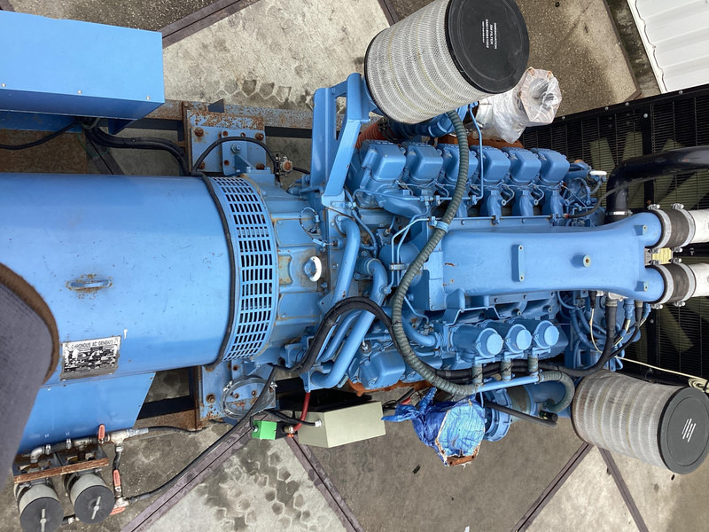 MTU 12V2000 GENERATOR 937KVA USED - Genset: gambar 3 MTU 12V2000 GENERATOR 937KVA USED - Genset: gambar 3