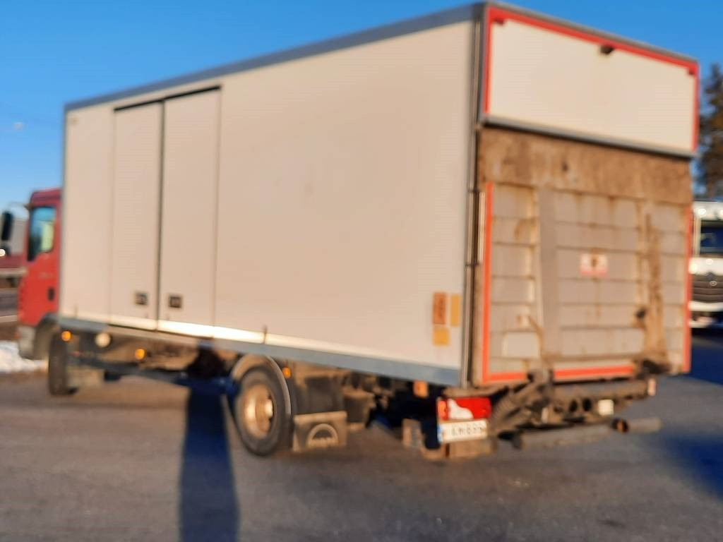 MAN TGL 12.220 - Truk box: gambar 4 MAN TGL 12.220 - Truk box: gambar 4