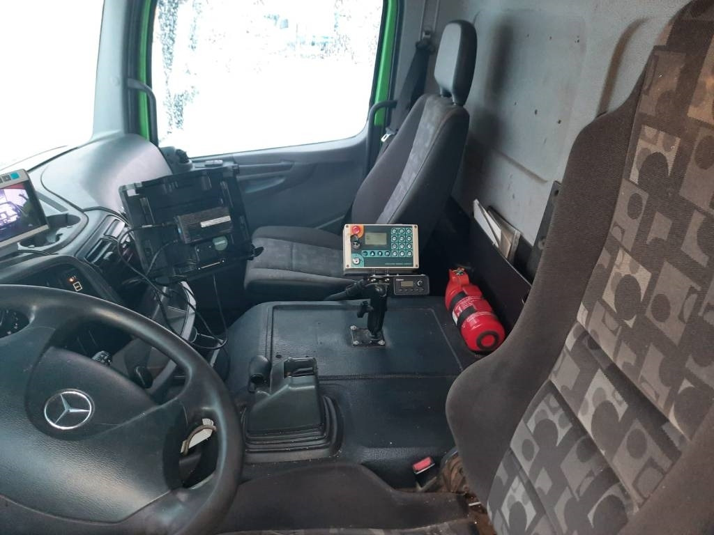 Leasing Mercedes-Benz Axor 2533  Mercedes-Benz Axor 2533: gambar 7