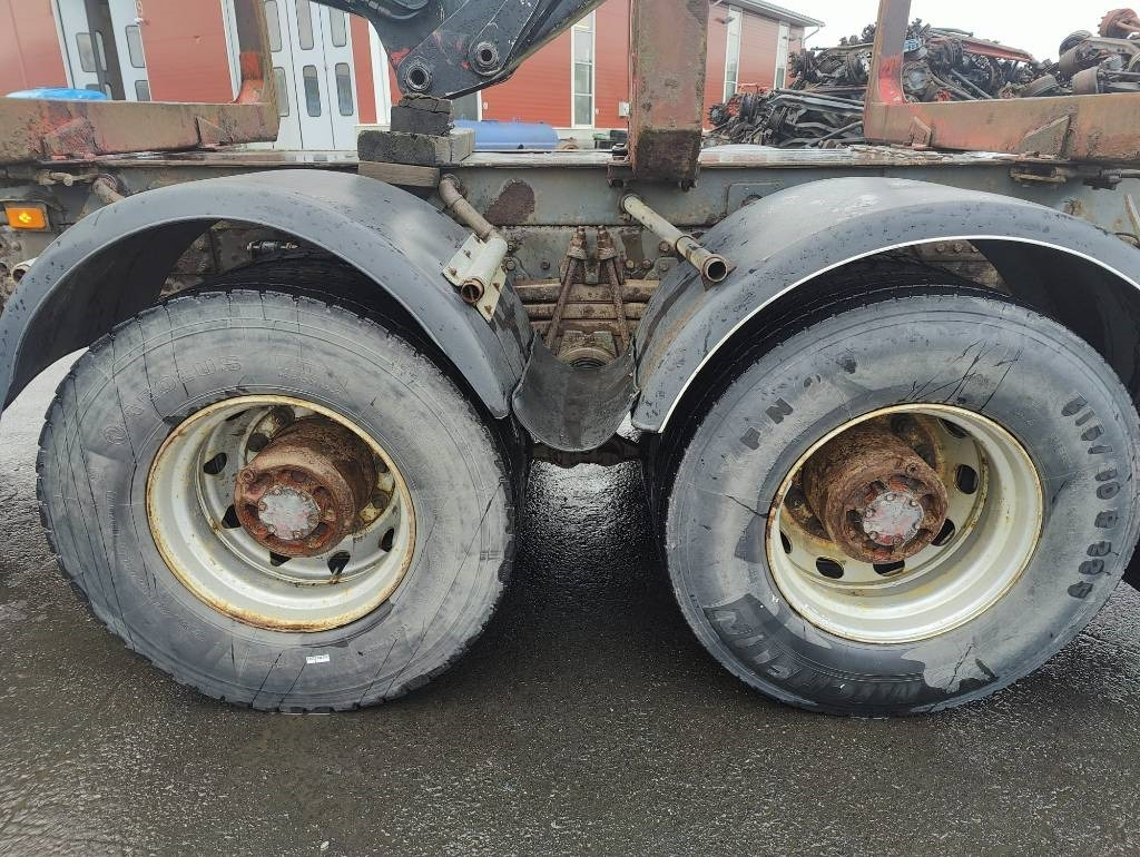 Truk logging Volvo FH 16: gambar 13 Truk logging Volvo FH 16: gambar 13