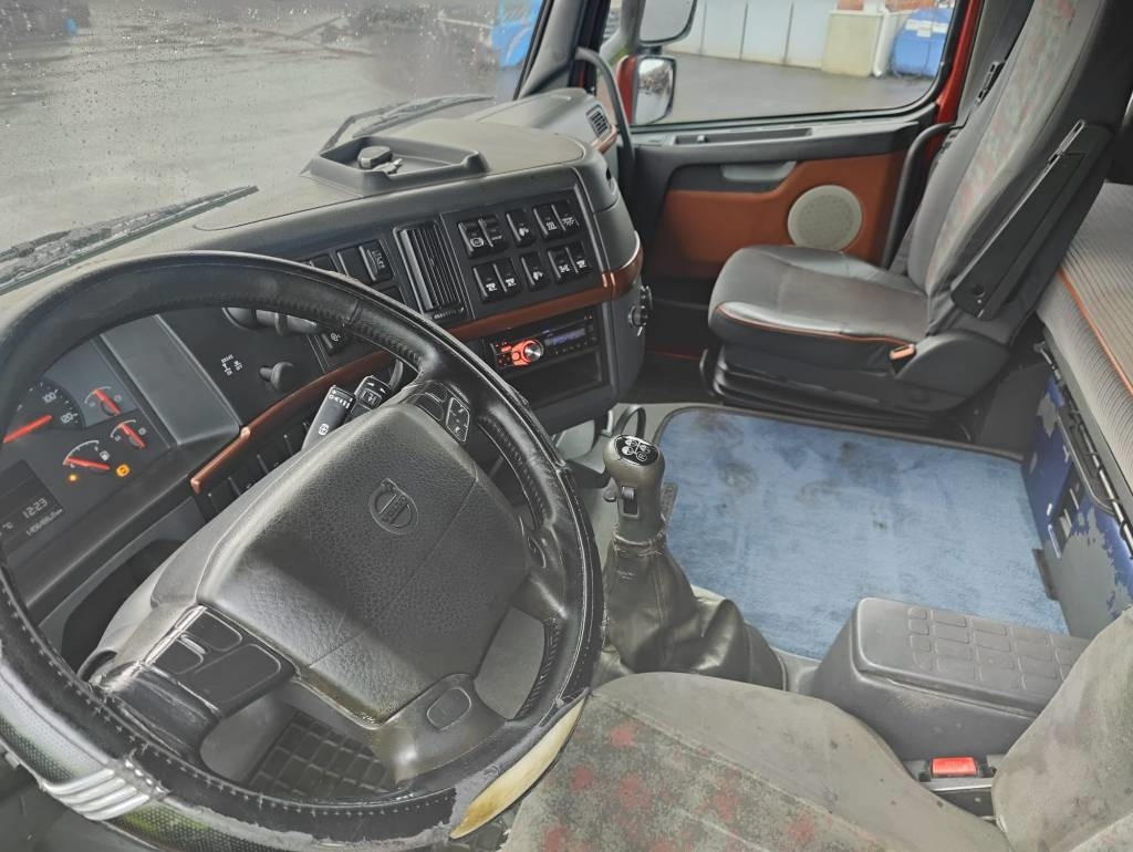 Truk logging Volvo FH 16: gambar 16 Truk logging Volvo FH 16: gambar 16