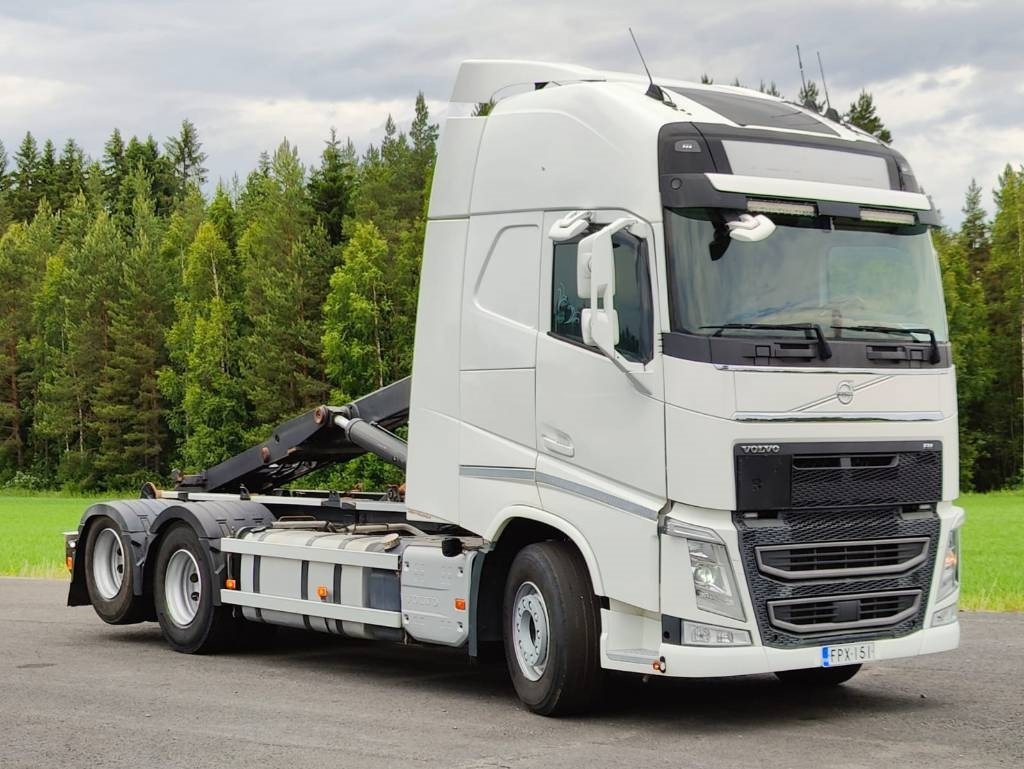 Volvo FH 540 - Hook lift: gambar 2 Volvo FH 540 - Hook lift: gambar 2