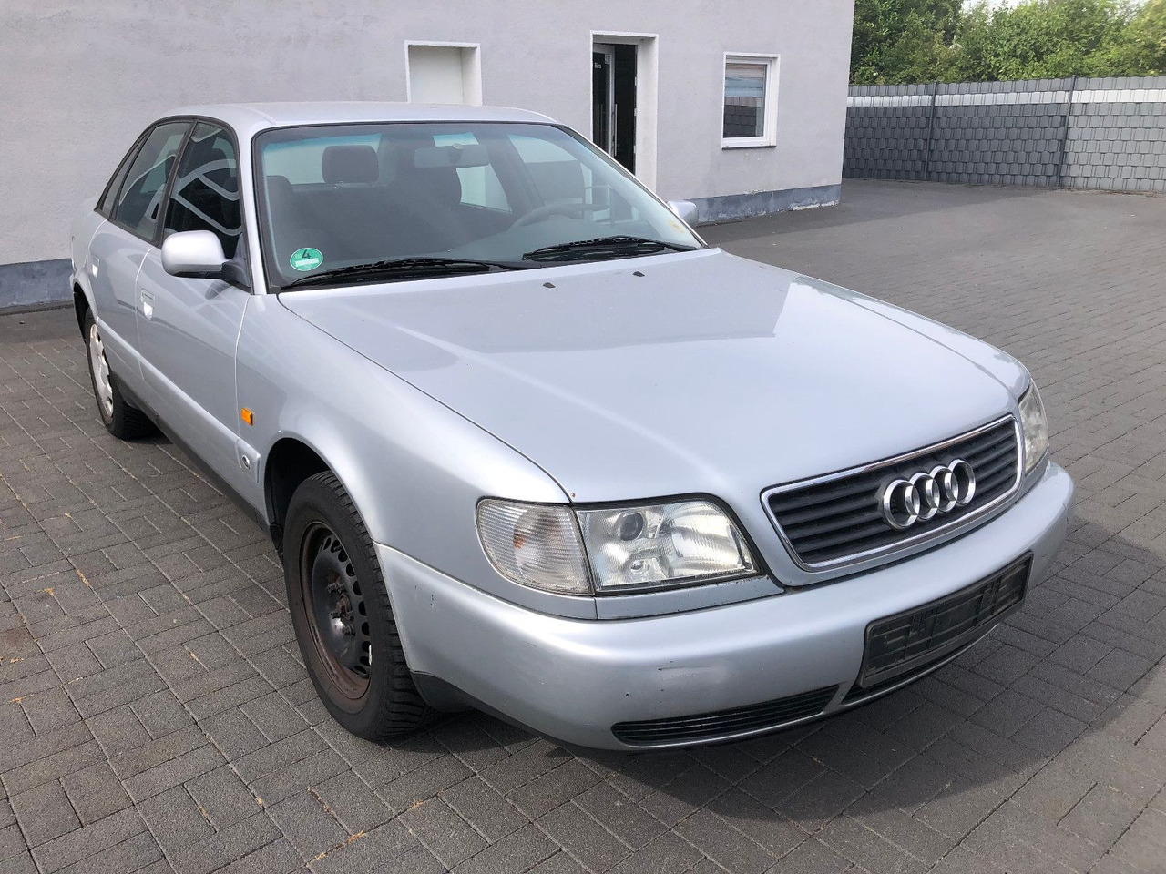 Audi A6 C4 1.8 Auto - Mobil sedan: gambar 3 Audi A6 C4 1.8 Auto - Mobil sedan: gambar 3