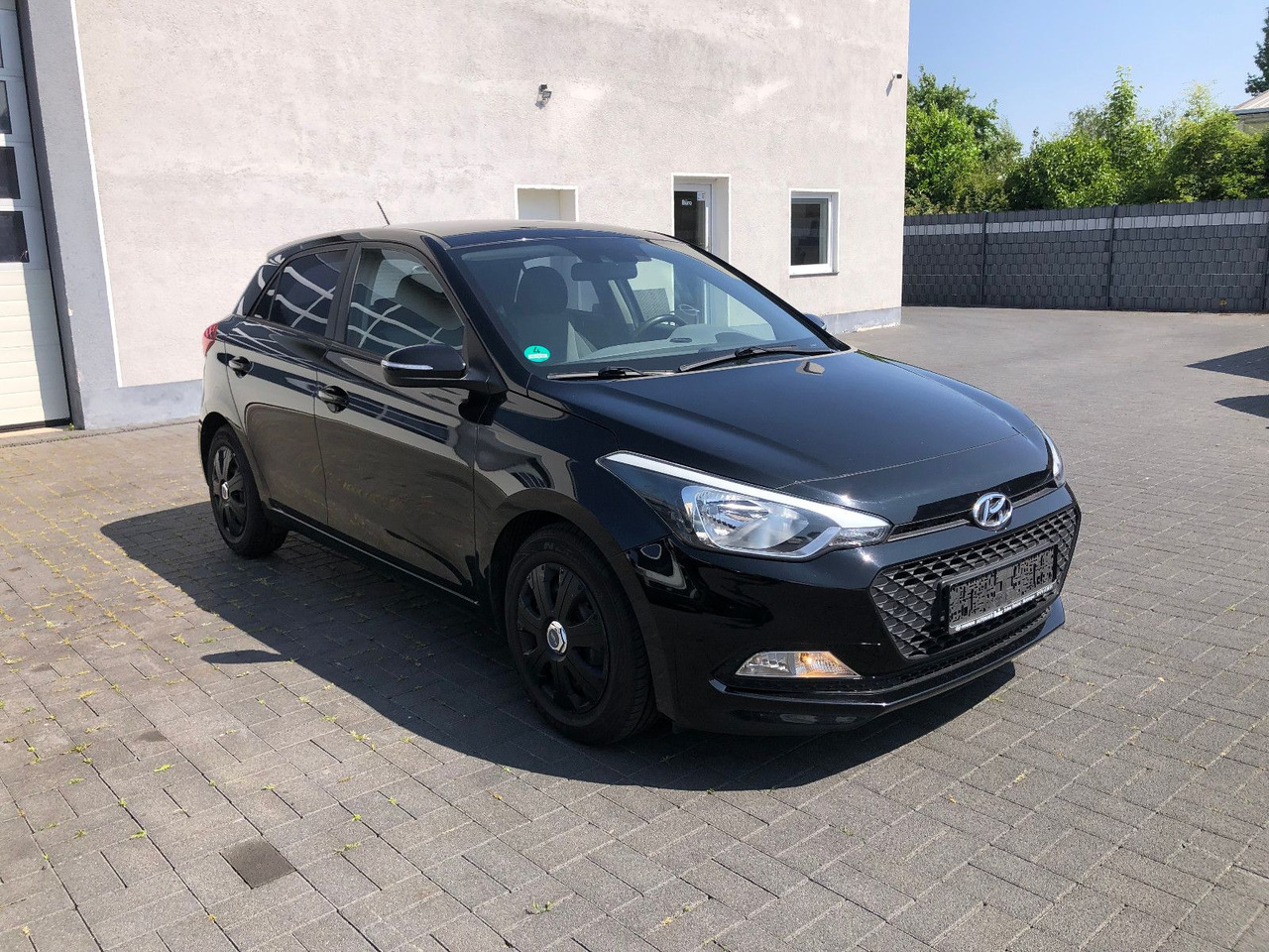 Hyundai i20 1.4 CRDi Trend, Euro 6 - Mobil sedan: gambar 1 Hyundai i20 1.4 CRDi Trend, Euro 6 - Mobil sedan: gambar 1