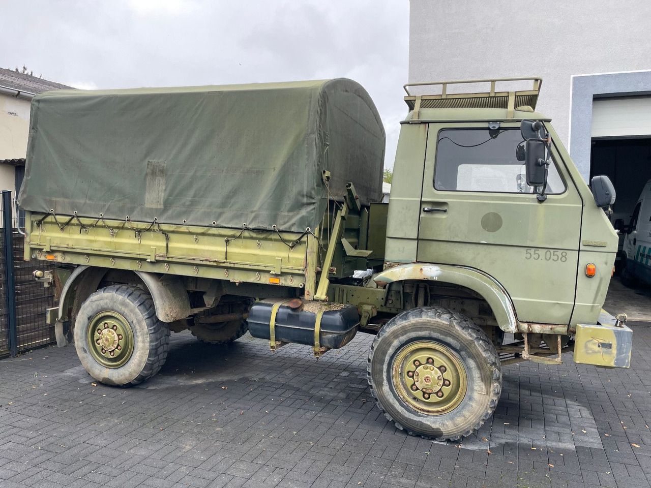 MAN 8.136 4X4 Prische Plane - Van dengan terpal samping: gambar 5 MAN 8.136 4X4 Prische Plane - Van dengan terpal samping: gambar 5