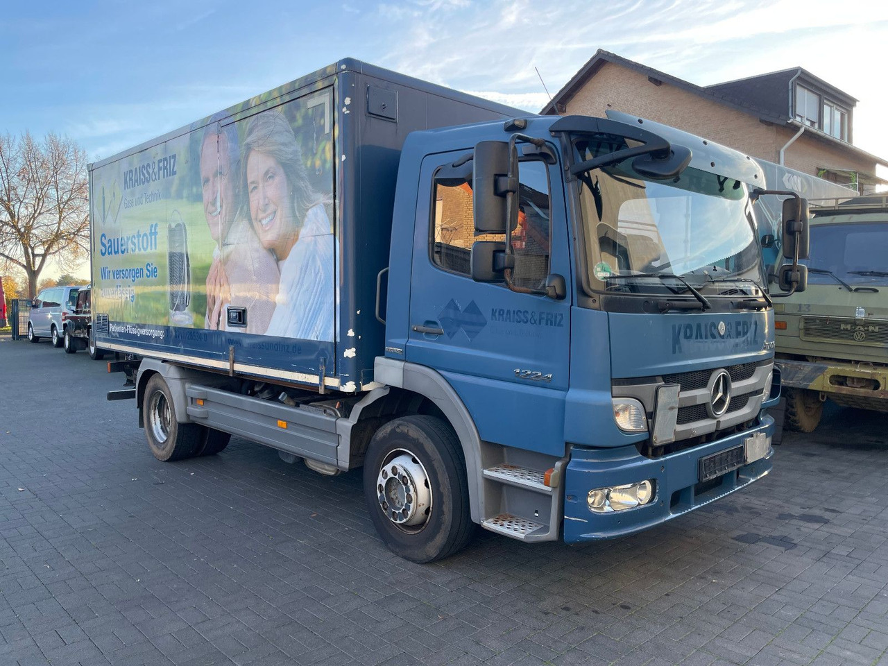 Mercedes-Benz Atego 2 6-Zyl. 4x2 1224 Klima, Radstand: 3.56m. - Truk box: gambar 1 Mercedes-Benz Atego 2 6-Zyl. 4x2 1224 Klima, Radstand: 3.56m. - Truk box: gambar 1