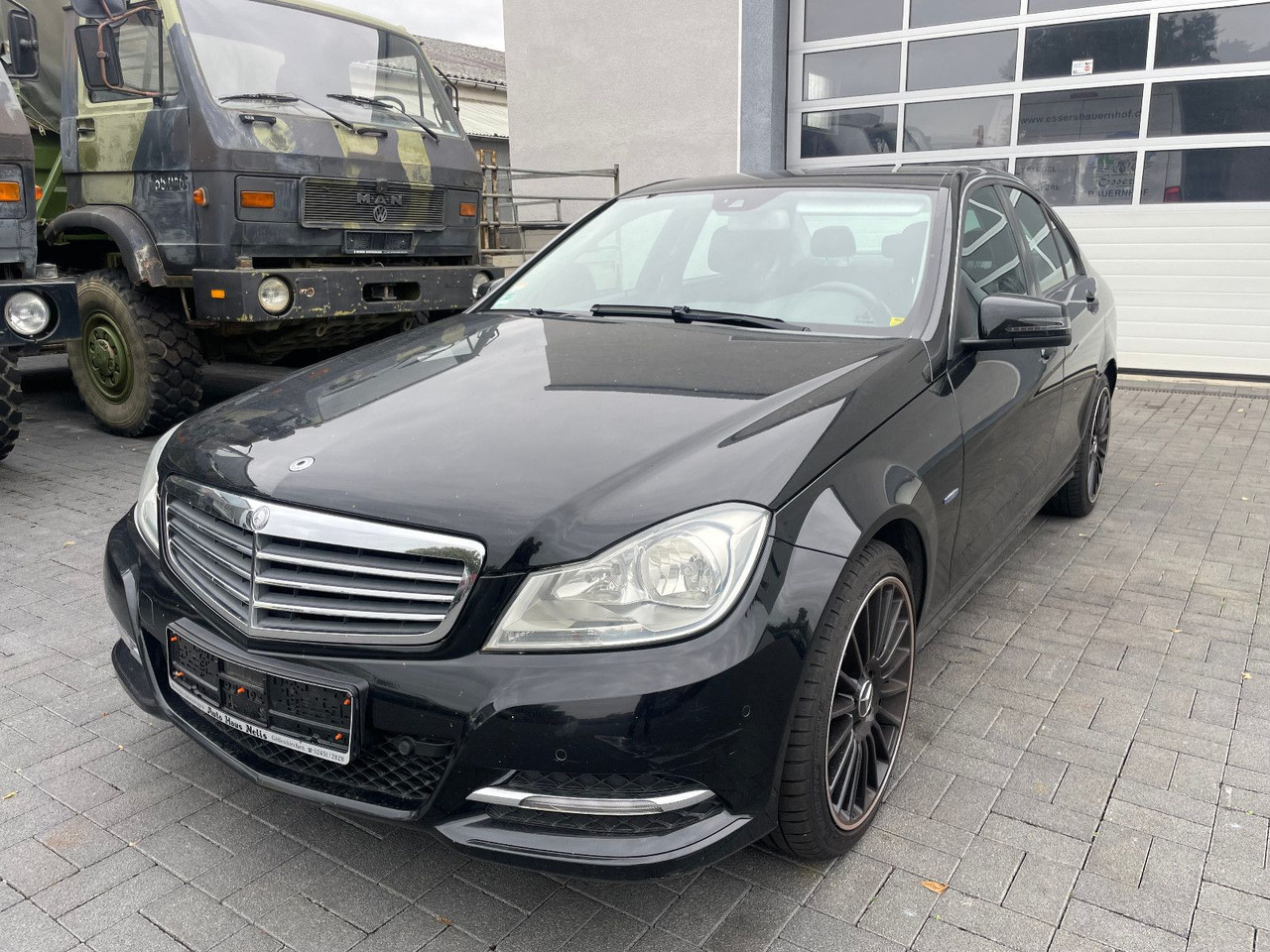 Mercedes-Benz C 180 C -Klasse Lim. C 180 CGI BlueEfficiency - Mobil sedan: gambar 3 Mercedes-Benz C 180 C -Klasse Lim. C 180 CGI BlueEfficiency - Mobil sedan: gambar 3