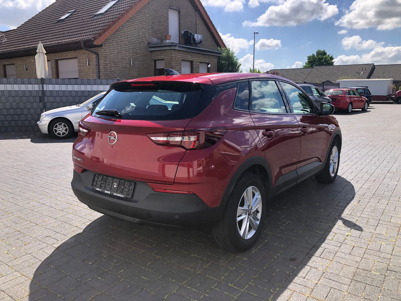 Opel Grandland (X) 1.5 D Automatik Business Edition - Mobil SUV: gambar 5 Opel Grandland (X) 1.5 D Automatik Business Edition - Mobil SUV: gambar 5