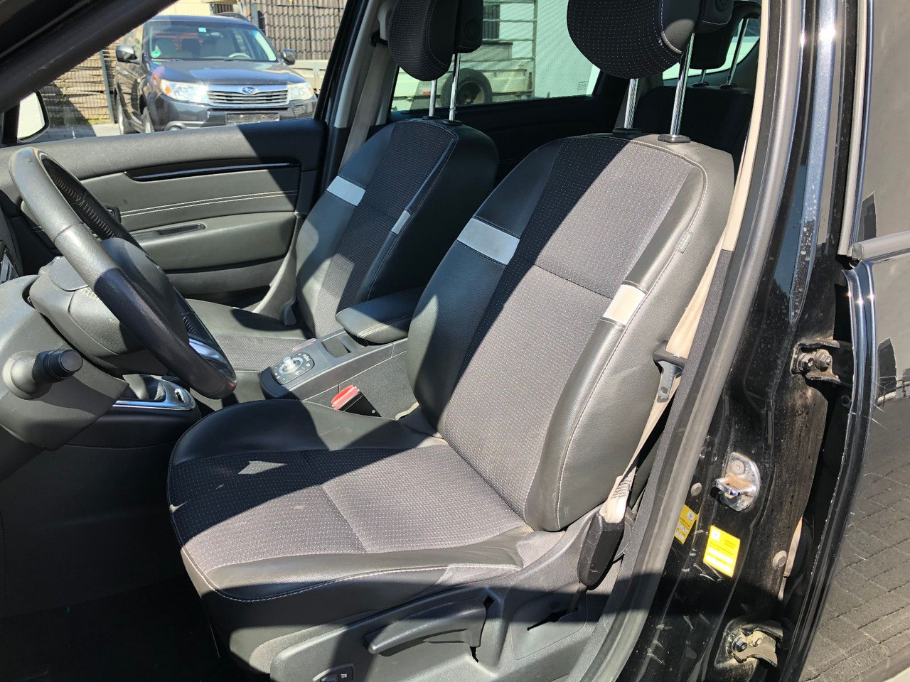 Van penumpang Renault Scenic  Grand 2.0 dCi 150 BOSE Edition,Automatik: gambar 10