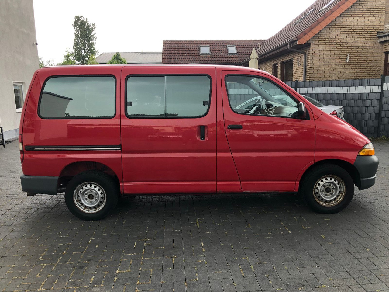 Toyota Hiace 2.7 i Benziner, 9-Sitzer, 1. Hand - Van penumpang: gambar 5 Toyota Hiace 2.7 i Benziner, 9-Sitzer, 1. Hand - Van penumpang: gambar 5