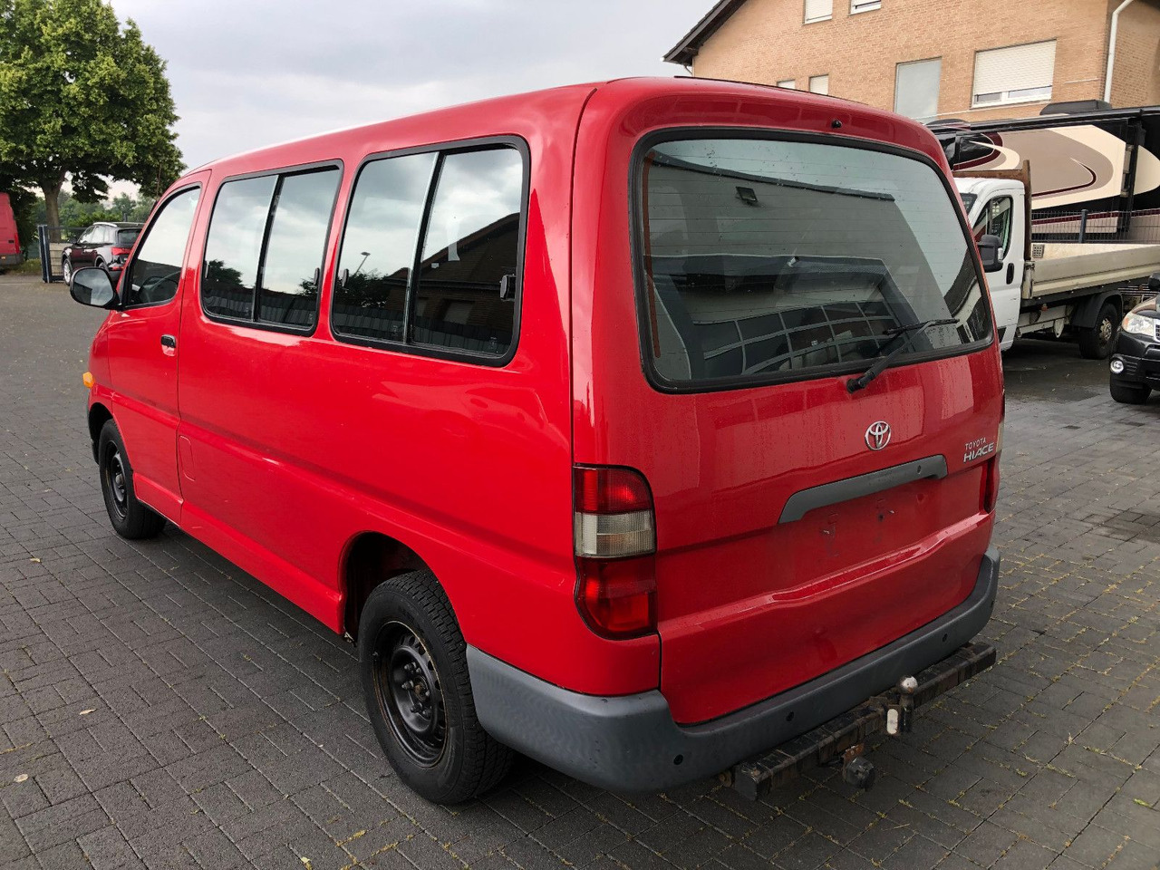 Toyota Hiace 2.7 i Benziner, 9-Sitzer, 1. Hand - Van penumpang: gambar 4 Toyota Hiace 2.7 i Benziner, 9-Sitzer, 1. Hand - Van penumpang: gambar 4