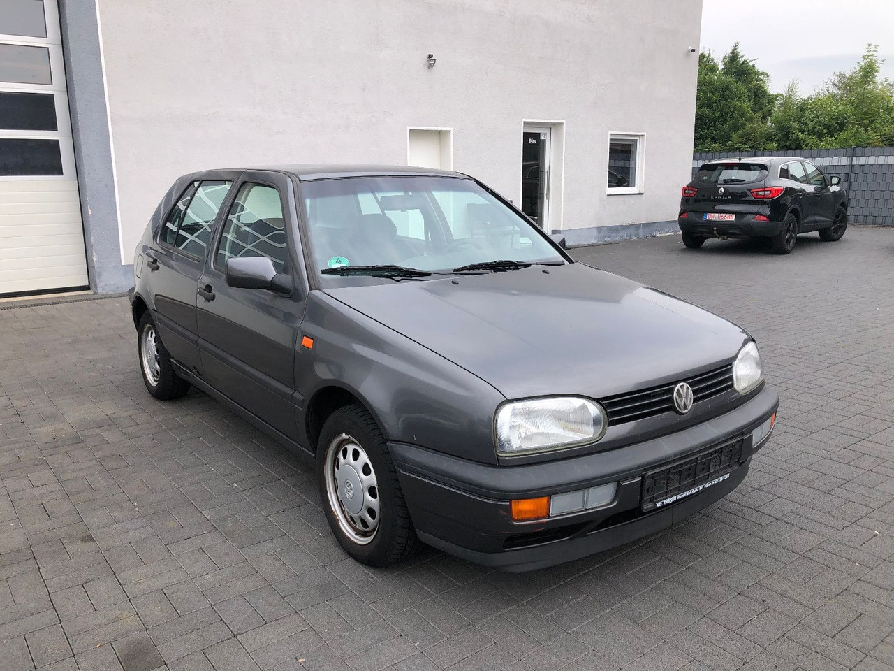 Volkswagen Golf 1.8 GL Klima - Mobil sedan: gambar 1 Volkswagen Golf 1.8 GL Klima - Mobil sedan: gambar 1