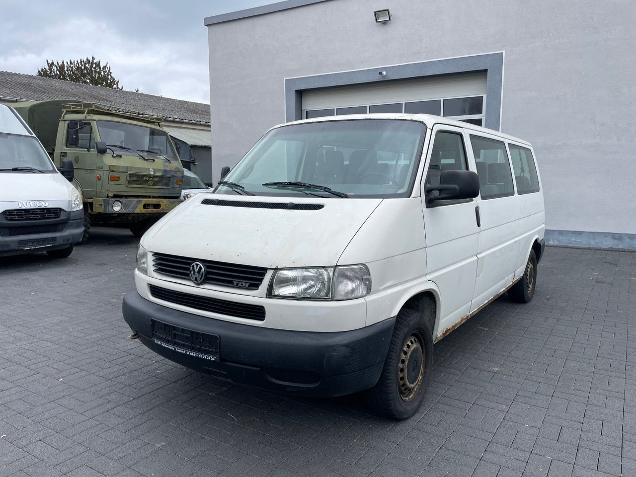 Volkswagen T4 Caravelle 2,5-l-Diesel TDI 75kW syncro lang - Van penumpang: gambar 3 Volkswagen T4 Caravelle 2,5-l-Diesel TDI 75kW syncro lang - Van penumpang: gambar 3