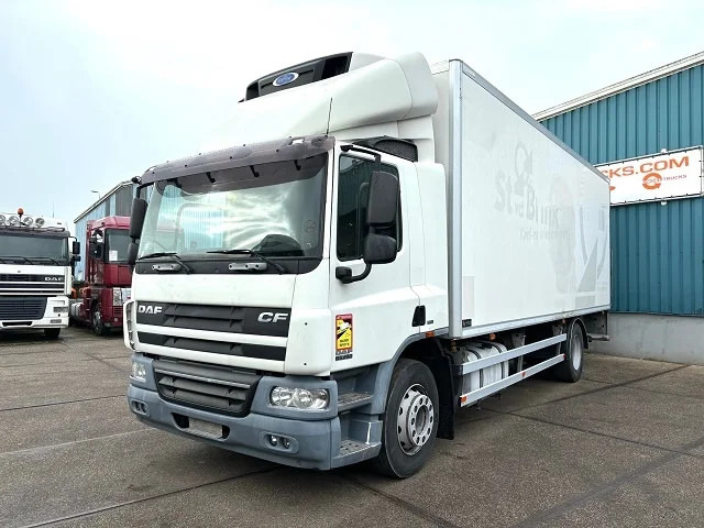 DAF CF 65.250 COOLING TRUCK WITH CARRIER D/E COOLER (EURO 5 / AS-TRONIC / 2.500 KG. LOADING PLATFORM) - Truk isotermal: gambar 1 DAF CF 65.250 COOLING TRUCK WITH CARRIER D/E COOLER (EURO 5 / AS-TRONIC / 2.500 KG. LOADING PLATFORM) - Truk isotermal: gambar 1
