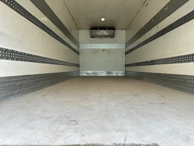 Leasing DAF CF 65.250 COOLING TRUCK WITH CARRIER D/E COOLER (EURO 5 / AS-TRONIC / 2.500 KG. LOADING PLATFORM) DAF CF 65.250 COOLING TRUCK WITH CARRIER D/E COOLER (EURO 5 / AS-TRONIC / 2.500 KG. LOADING PLATFORM): gambar 10