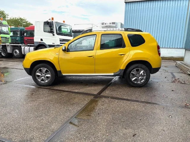 Dacia Duster 1.5DCI 4x4 MINI MPV (6 GEARS MANUAL GEARBOX / AIRCONDITIONING / CRUISE CONTROL / ETC.) - Mobil: gambar 5 Dacia Duster 1.5DCI 4x4 MINI MPV (6 GEARS MANUAL GEARBOX / AIRCONDITIONING / CRUISE CONTROL / ETC.) - Mobil: gambar 5